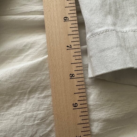 Kim Rogers Womens White Bermuda Shorts Size 16 Beach Resort Vacation - Picture 7 of 7